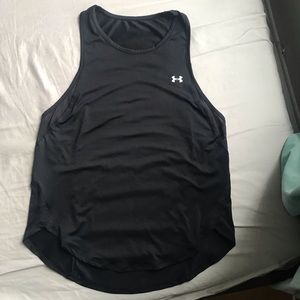 UnderArmour black sports tank
